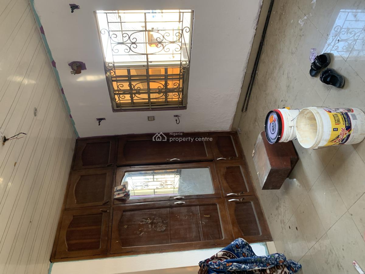 Newly Renovated 3 Bedroom Flats, Off Olorunfunmi By Iyana Oworo, Gbagada, Lagos, Flat / Apartment for Rent