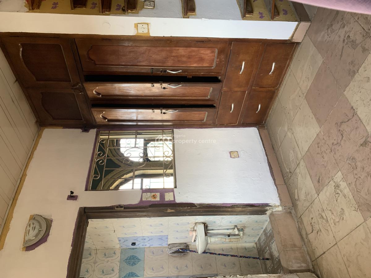 Newly Renovated 3 Bedroom Flats, Off Olorunfunmi By Iyana Oworo, Gbagada, Lagos, Flat / Apartment for Rent