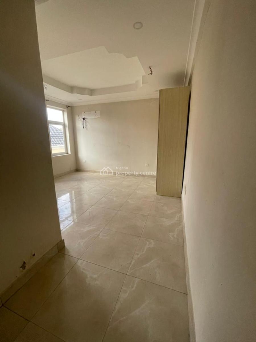Miniflat, Chevron Drive - Call in Estate, Lekki, Lagos, Mini Flat (room and Parlour) for Rent