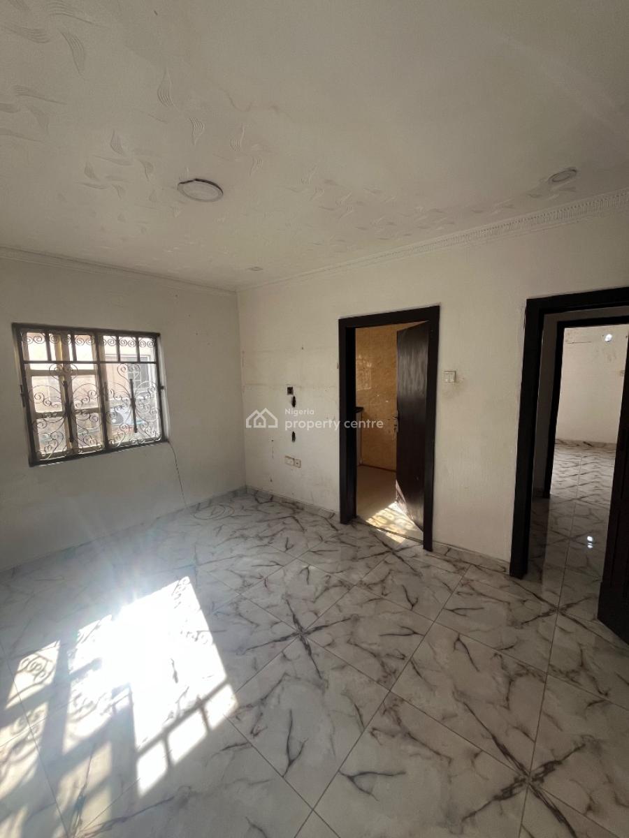 Standard Mini Flat Available in Lekki Phase 1, Lekki Phase 1, Lekki, Lagos, Mini Flat (room and Parlour) for Rent