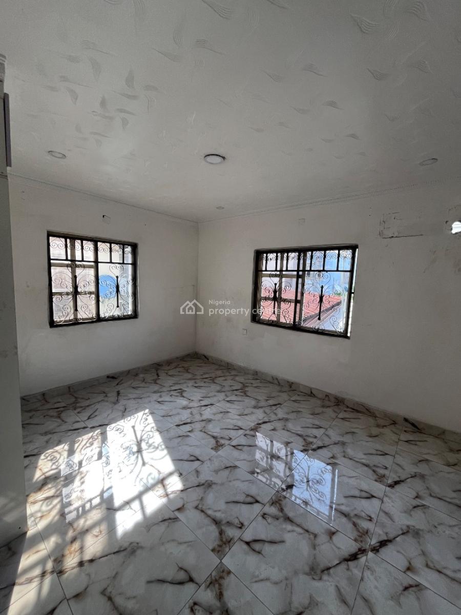 Standard Mini Flat Available in Lekki Phase 1, Lekki Phase 1, Lekki, Lagos, Mini Flat (room and Parlour) for Rent