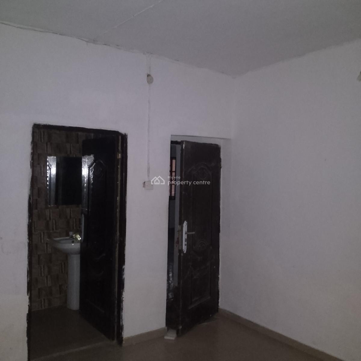 Massive 2bedroom Flat, Off Container Ologunfe Awoyaya, Awoyaya, Ibeju Lekki, Lagos, Flat / Apartment for Rent