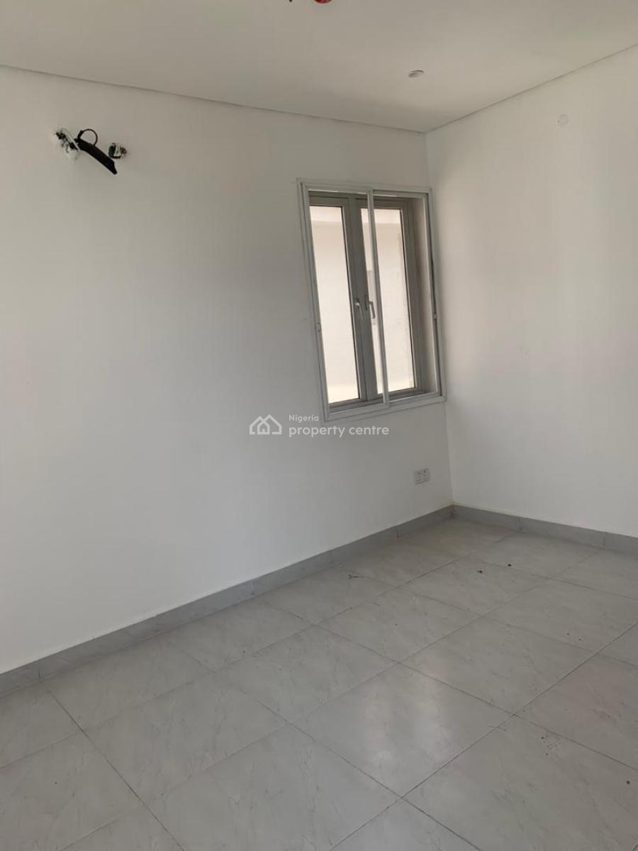 a Well Finished 4 Bedrooms Semi-detached House, Twin-lake Estate, Chevron, Lekki Expressway, Lekki, Lagos, Semi-detached Duplex for Rent