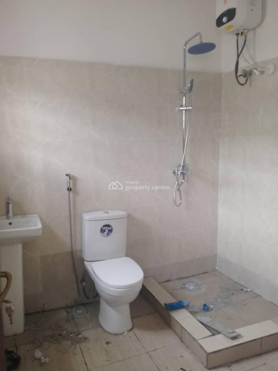 Excellent Spacious 2 Bedrooms Apartment, 6th Avenue, Gwarinpa, Abuja, Flat / Apartment for Rent