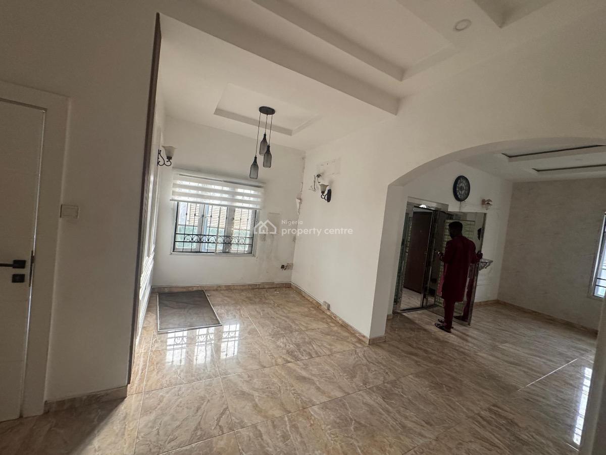 5 Bedroom Detached House, Lekki County, Ikota, Lekki, Lagos, Detached Duplex for Rent