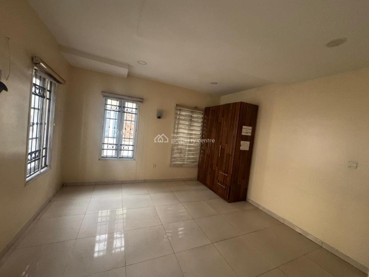 5 Bedroom Detached House, Lekki County, Ikota, Lekki, Lagos, Detached Duplex for Rent