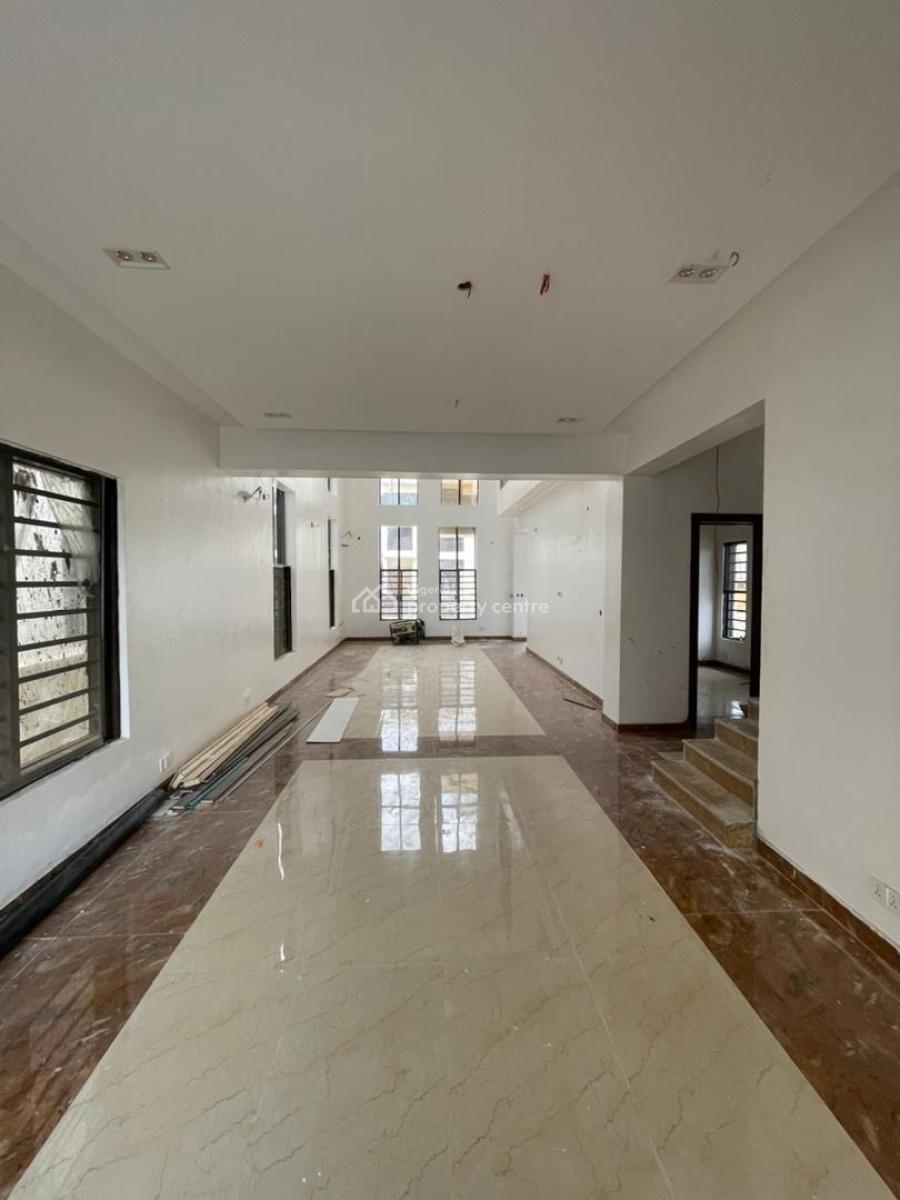 5 Bedroom Triplex, Lekki County, Lekki, Lagos, Detached Duplex for Sale