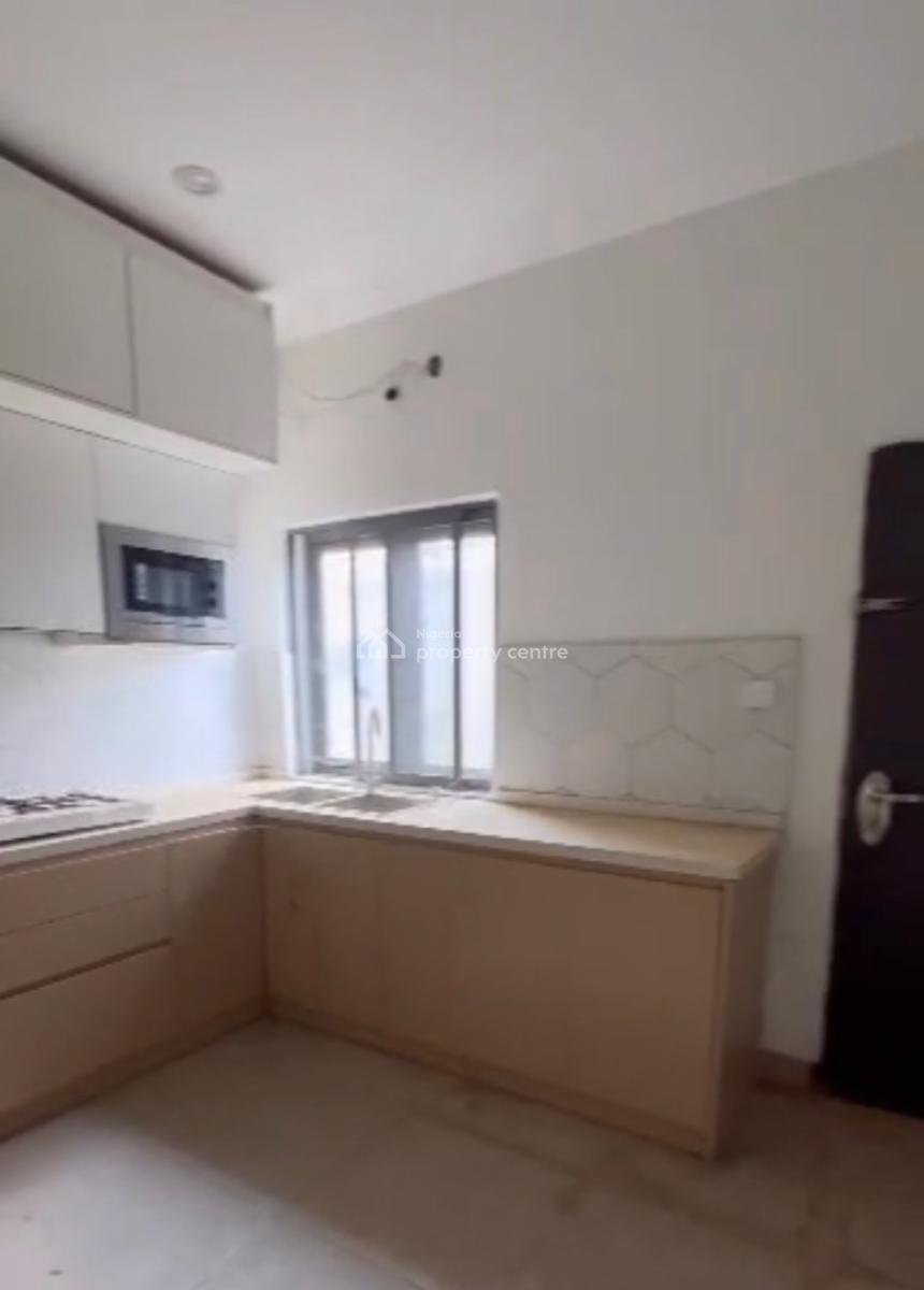 a 4 Bedrooms Terrace Duplex with 1-room Bq, Lakeview, Jabi, Abuja, Terraced Duplex for Rent