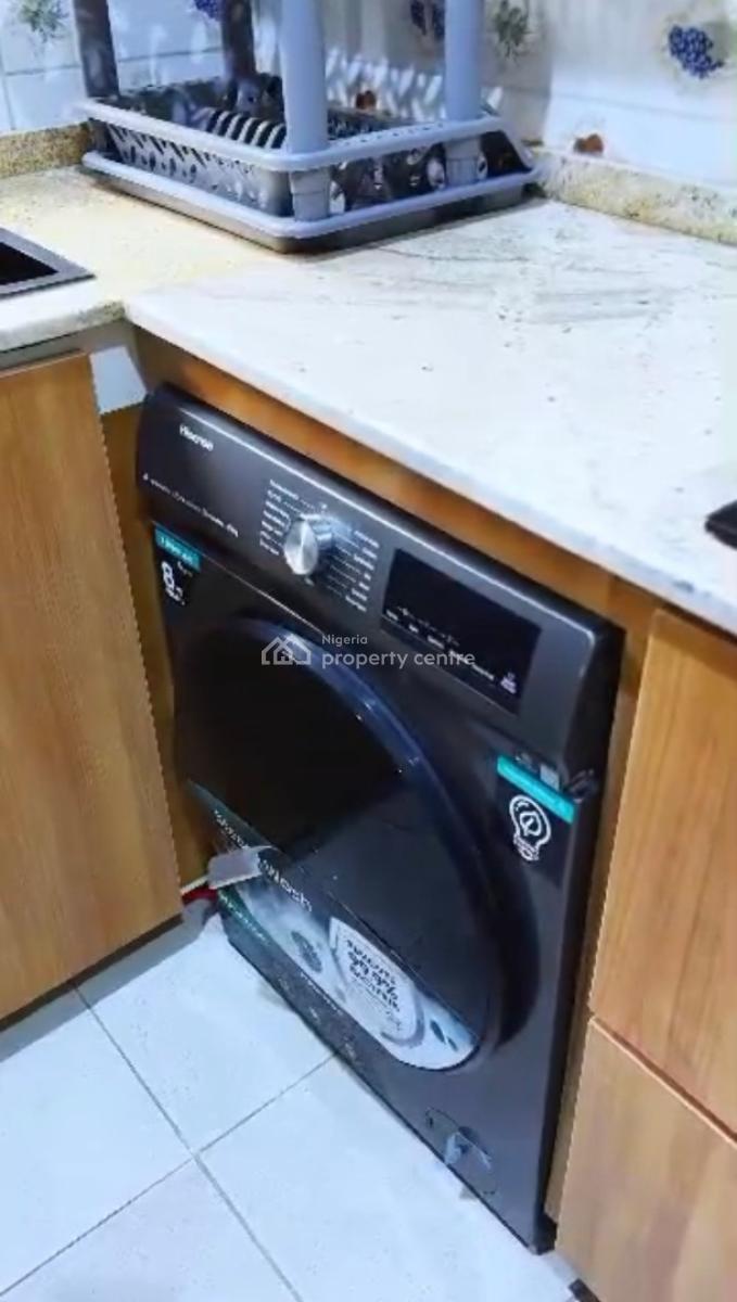 Luxury Furnished 2bedroom En-suite Flat, Jahi Gilmor, Jahi, Abuja, Block of Flats for Sale