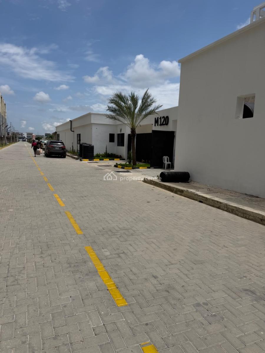 Luxury 3 Bedrooms Flat with Excellent Facilities, Freedom Way, Lekki Phase 1, Lekki, Lagos, Flat / Apartment for Rent