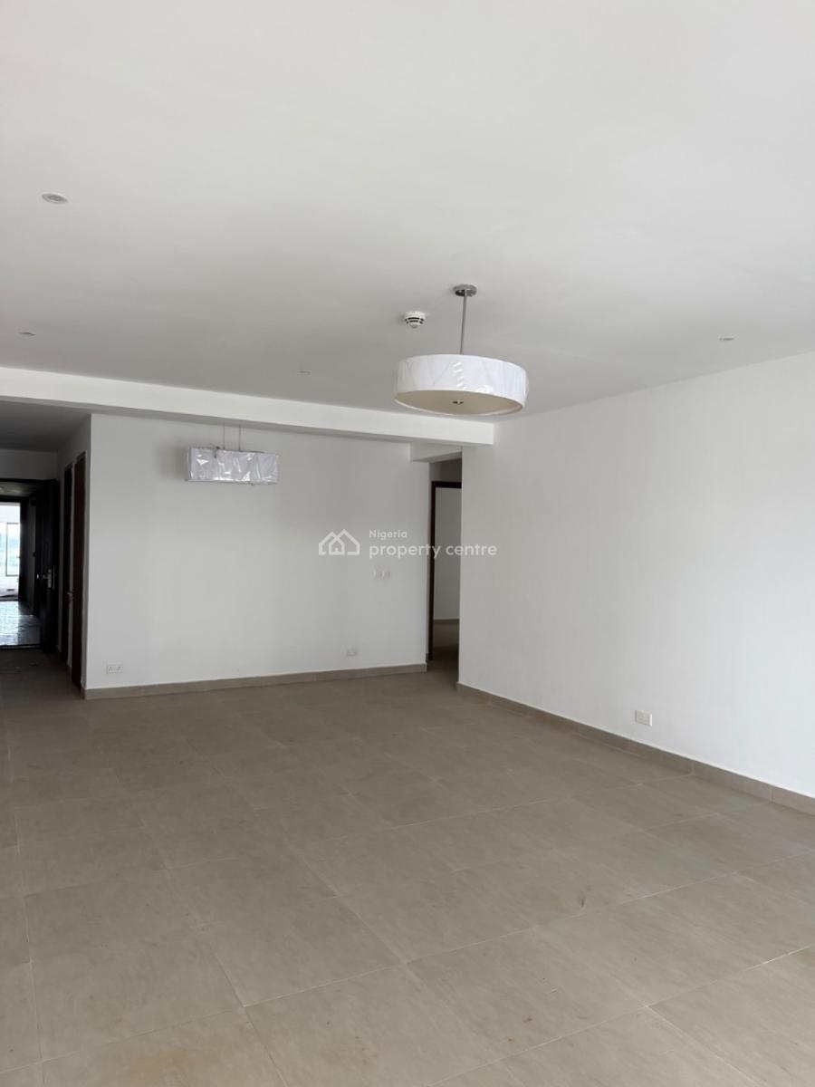 Luxury 3 Bedrooms Flat with Excellent Facilities, Freedom Way, Lekki Phase 1, Lekki, Lagos, Flat / Apartment for Rent