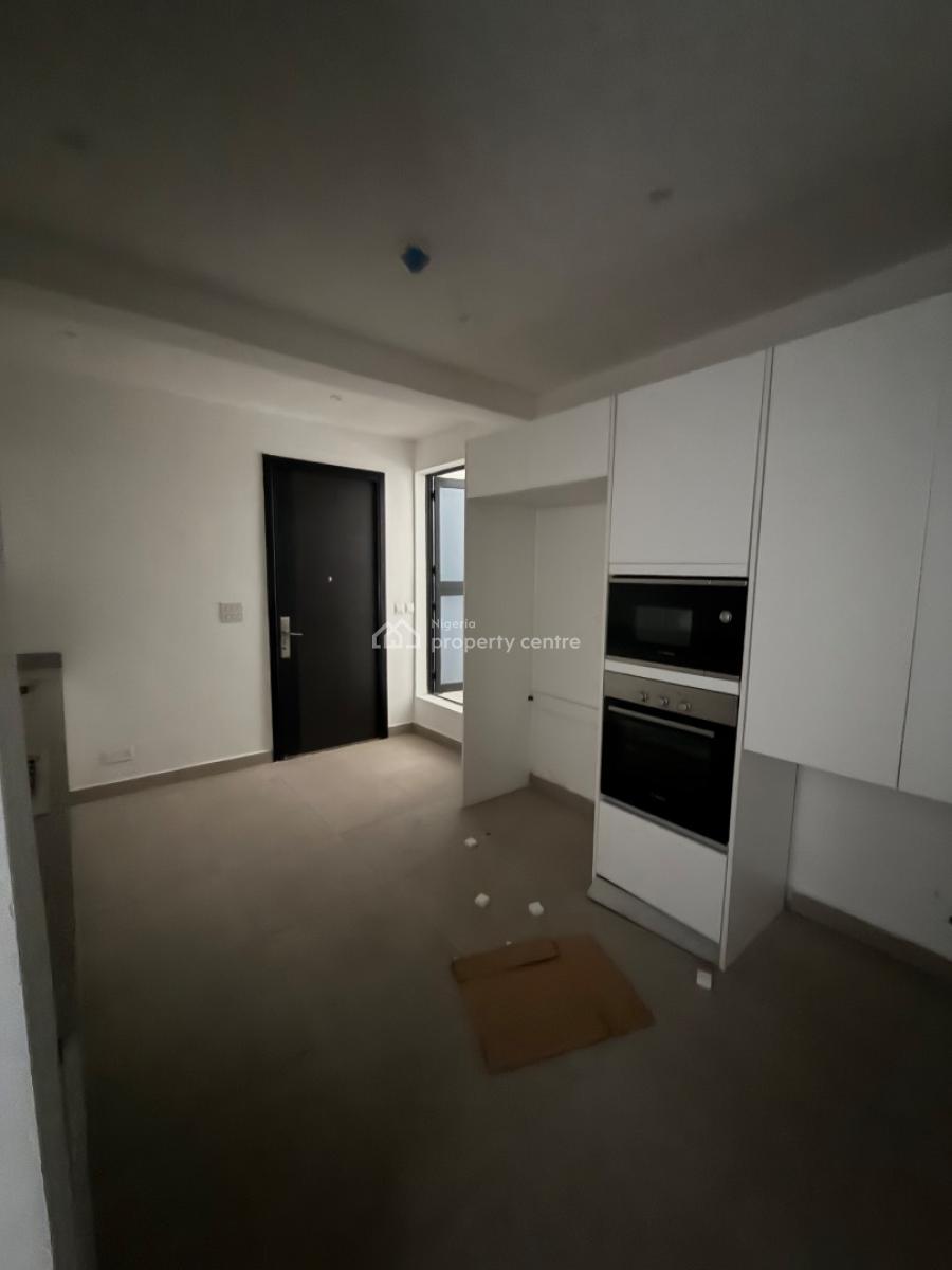 Luxury 3 Bedrooms Flat with Excellent Facilities, Freedom Way, Lekki Phase 1, Lekki, Lagos, Flat / Apartment for Rent