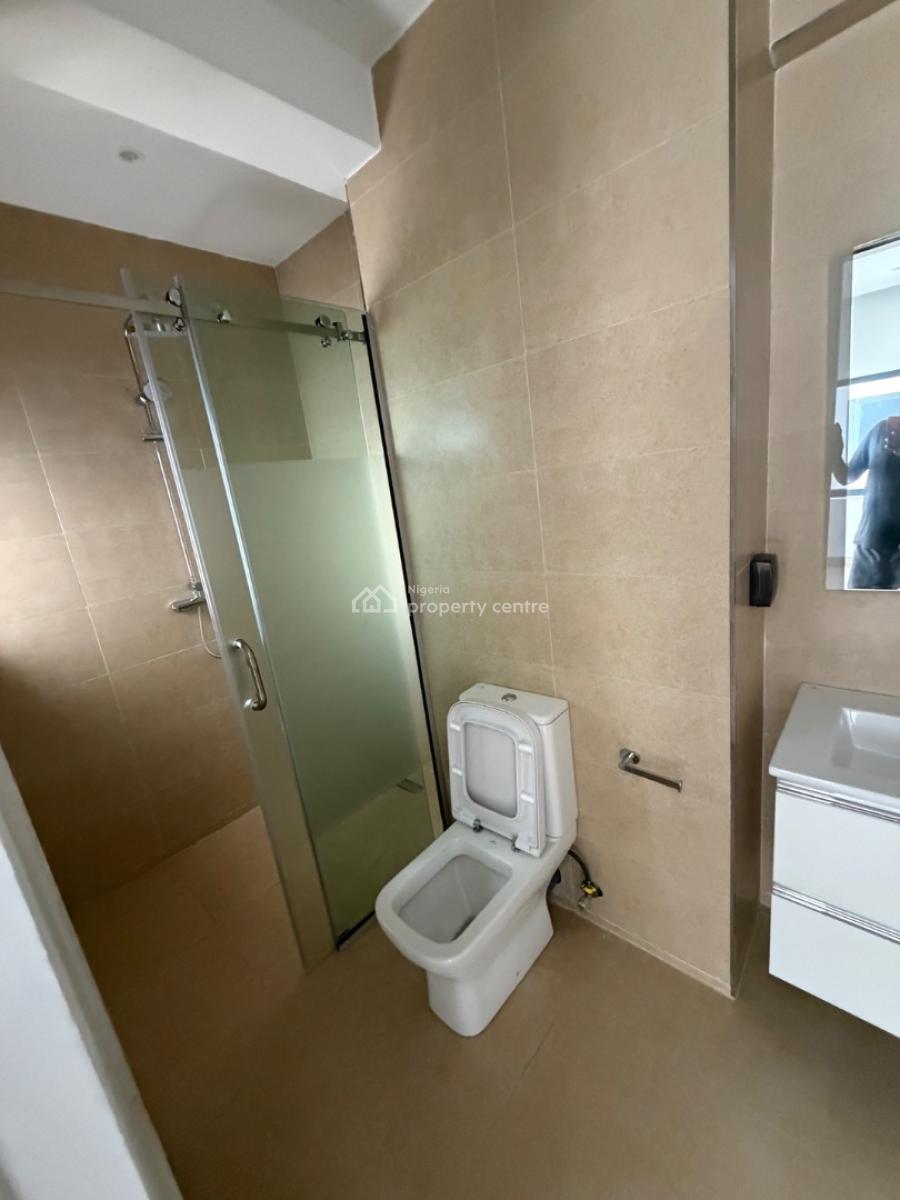 Luxury 3 Bedrooms Flat with Excellent Facilities, Freedom Way, Lekki Phase 1, Lekki, Lagos, Flat / Apartment for Rent