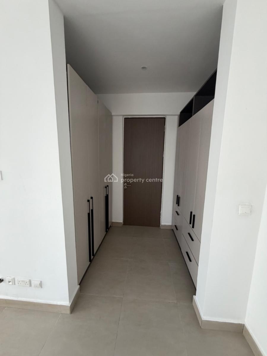Luxury 3 Bedrooms Flat with Excellent Facilities, Freedom Way, Lekki Phase 1, Lekki, Lagos, Flat / Apartment for Rent