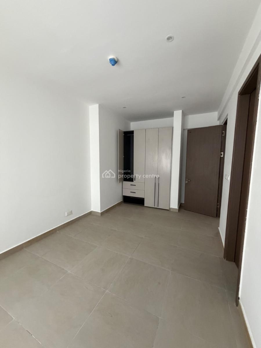 Luxury 3 Bedrooms Flat with Excellent Facilities, Freedom Way, Lekki Phase 1, Lekki, Lagos, Flat / Apartment for Rent