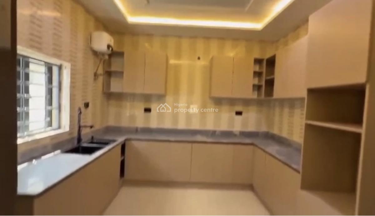 Luxurious Spacious 3 Bedroom En-suite Bungalow + 2 Units Bq, Tarred Road, Gwarimpa Ext, Gwarinpa, Abuja, Detached Bungalow for Sale