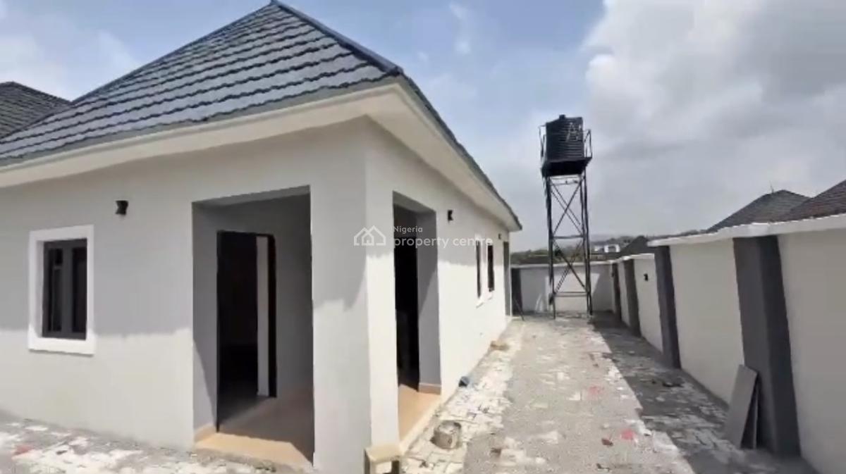 Luxurious Spacious 3 Bedroom En-suite Bungalow + 2 Units Bq, Tarred Road, Gwarimpa Ext, Gwarinpa, Abuja, Detached Bungalow for Sale