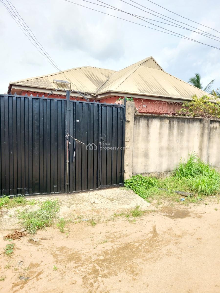 2 Bedroom Bungalow with 1bq Self Compound, Imo Housing, World Bank, Owerri Municipal, Imo, Detached Bungalow for Rent