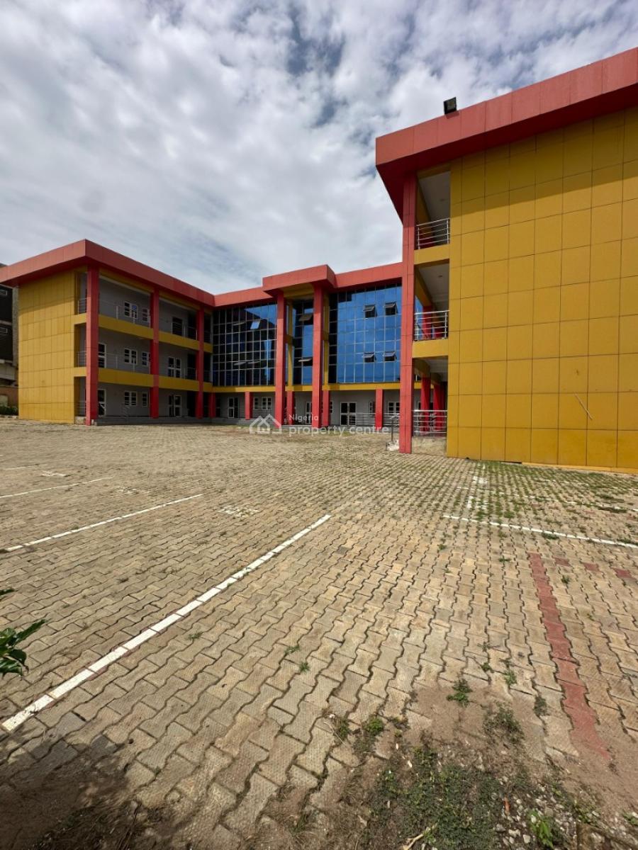 Office Complex, Wuse Zone Abuja, Wuse, Abuja, Plaza / Complex / Mall for Sale