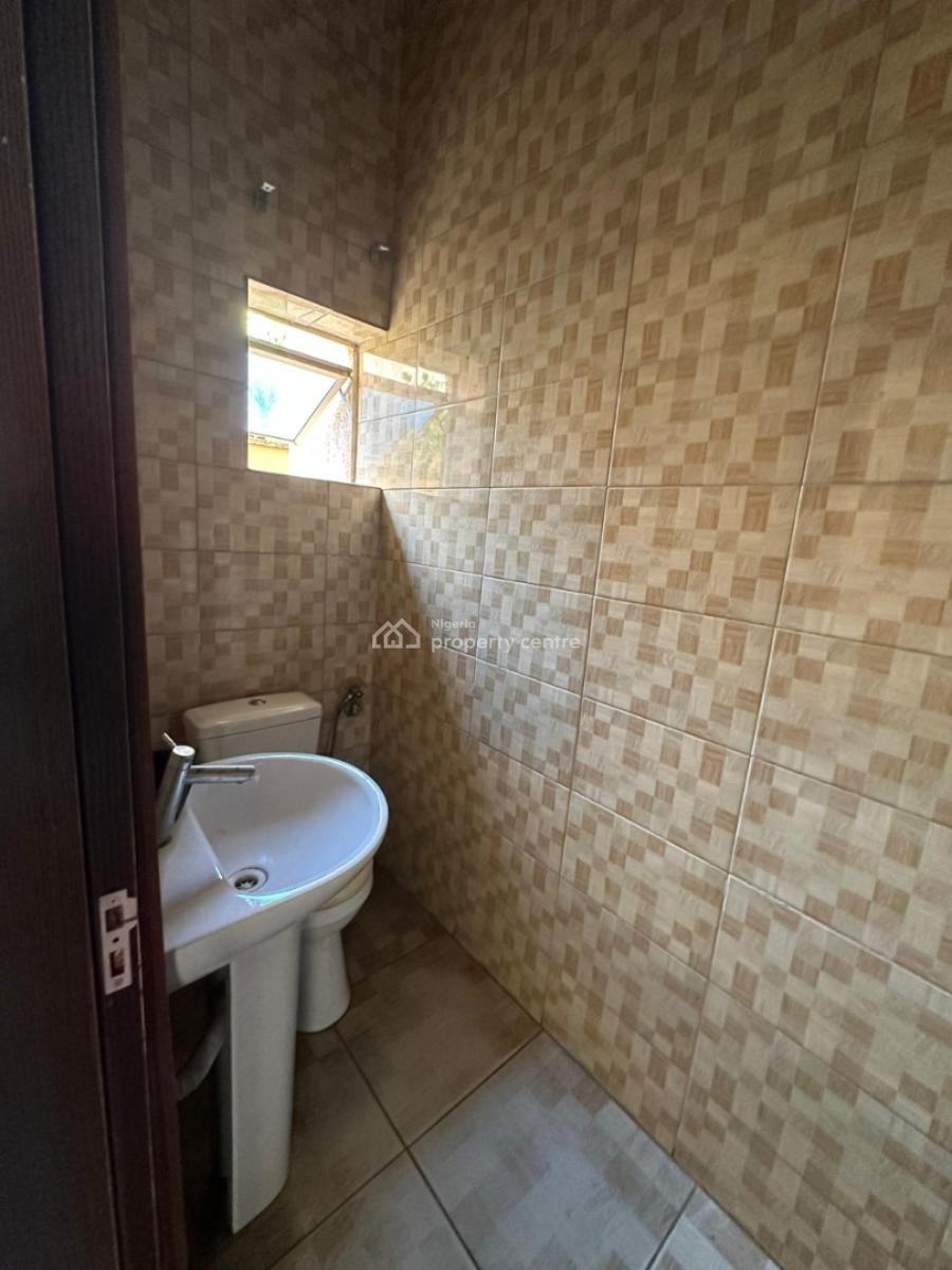 Office Complex, Wuse Zone Abuja, Wuse, Abuja, Plaza / Complex / Mall for Sale