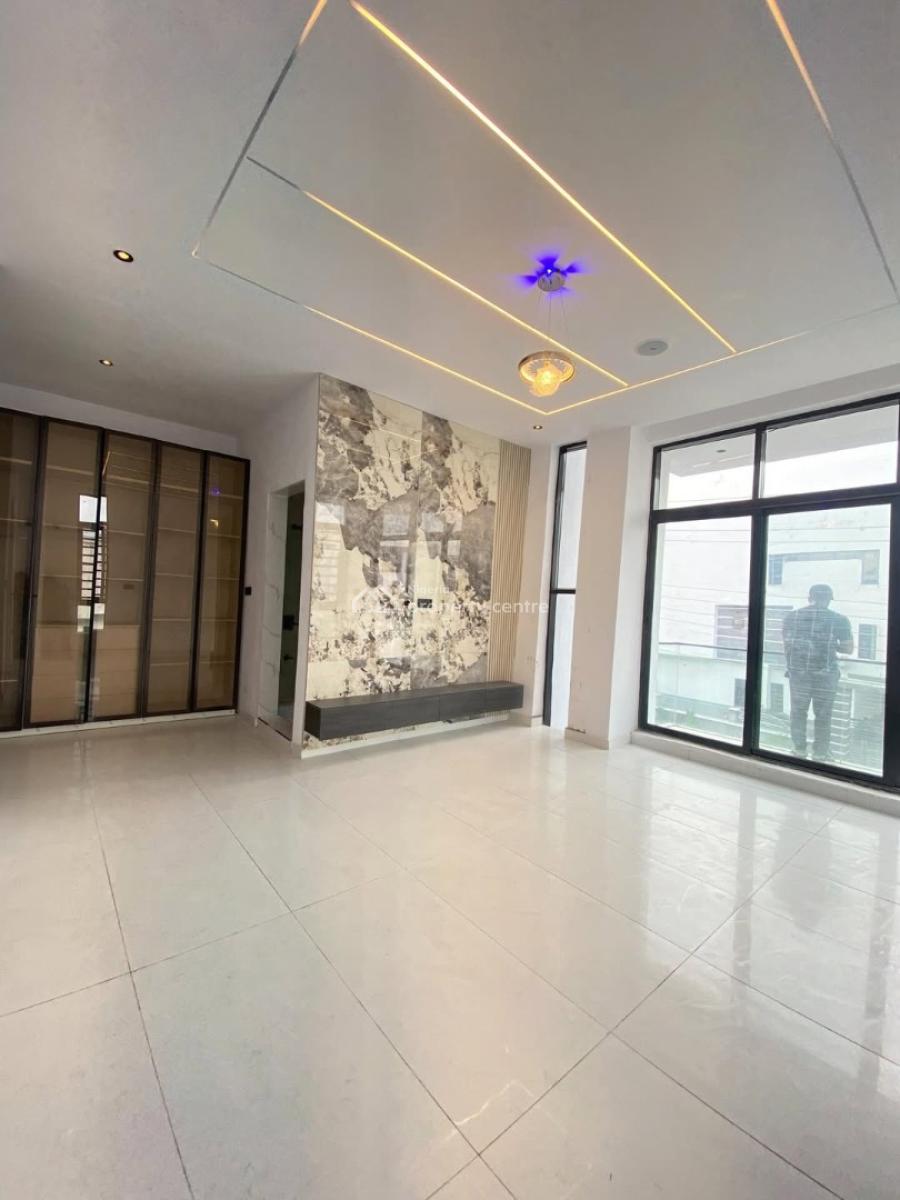 Executive  4-bedrooms Semi-detached Duplex with Bq, Ikota, Lekki, Lagos, House for Sale