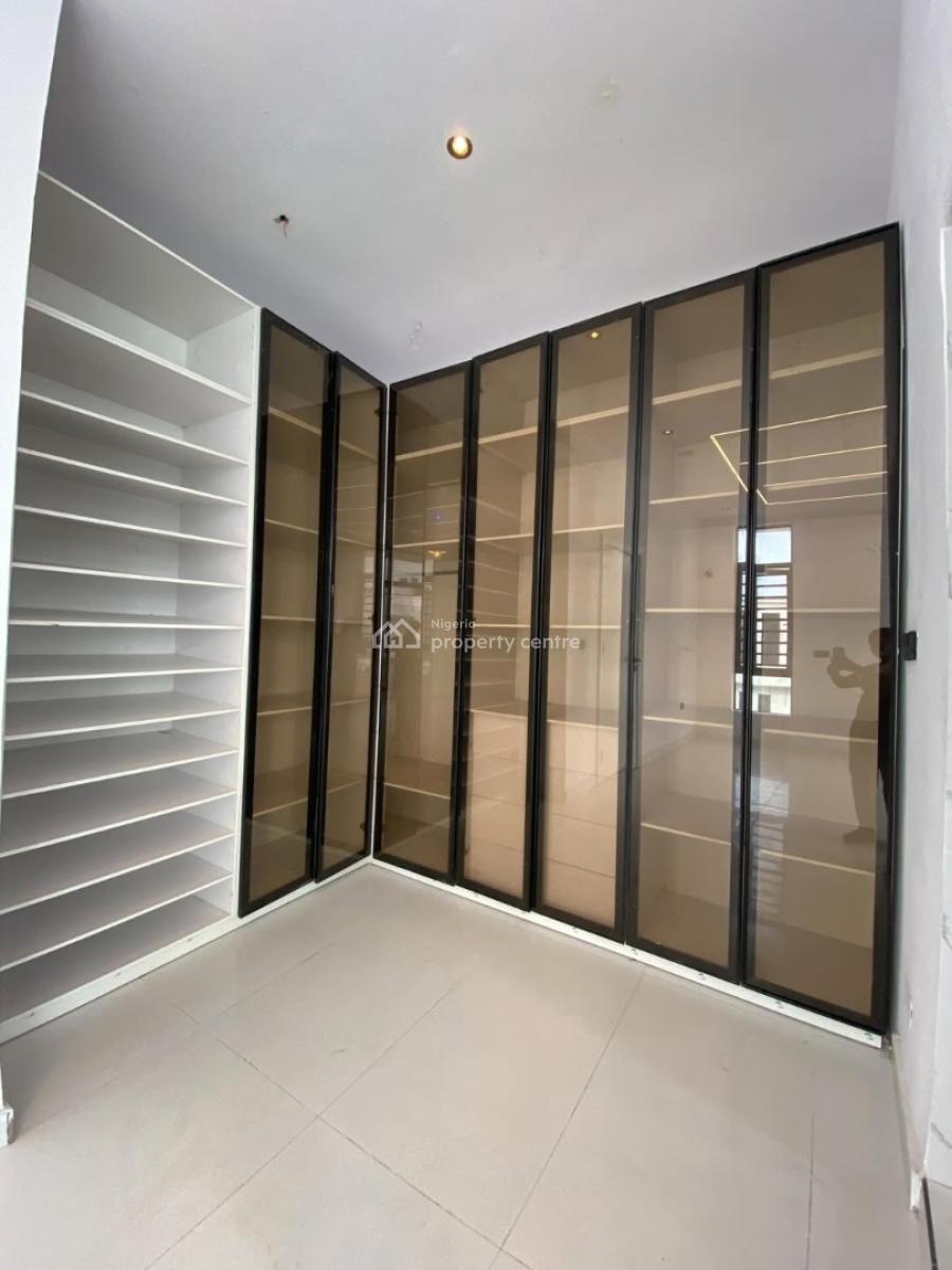 Executive  4-bedrooms Semi-detached Duplex with Bq, Ikota, Lekki, Lagos, House for Sale