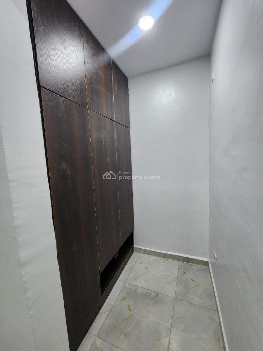 Luxury One-bedroom Apartment, Area 10, Garki, Abuja, Flat / Apartment Short Let