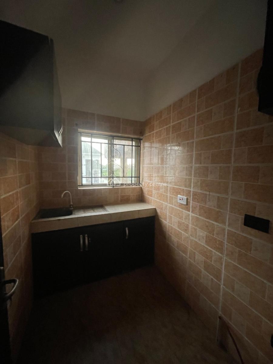 Premium 2 Bed Upstairs Not Far From Estate Gate, Badore, Badore, Ajah, Lagos, House for Rent