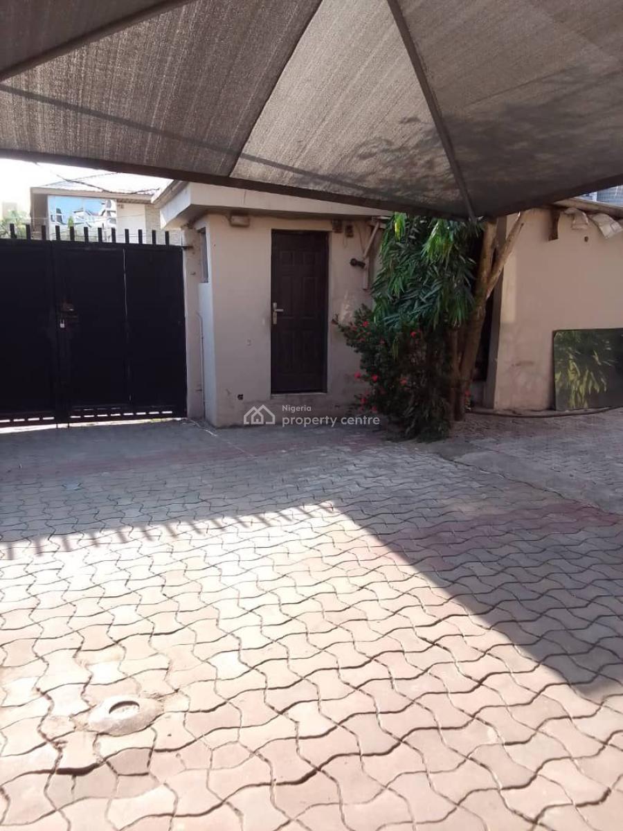 5 Beds Semi-detached House with a Room Bq, Victoria Island (vi), Lagos, Semi-detached Duplex for Sale