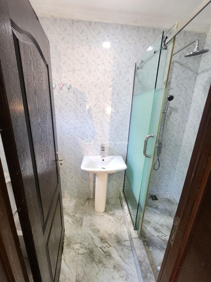 Newly Renovated 3bedroom Ensuite Service Apartment, Ikate, Lekki, Lagos, Flat / Apartment for Rent