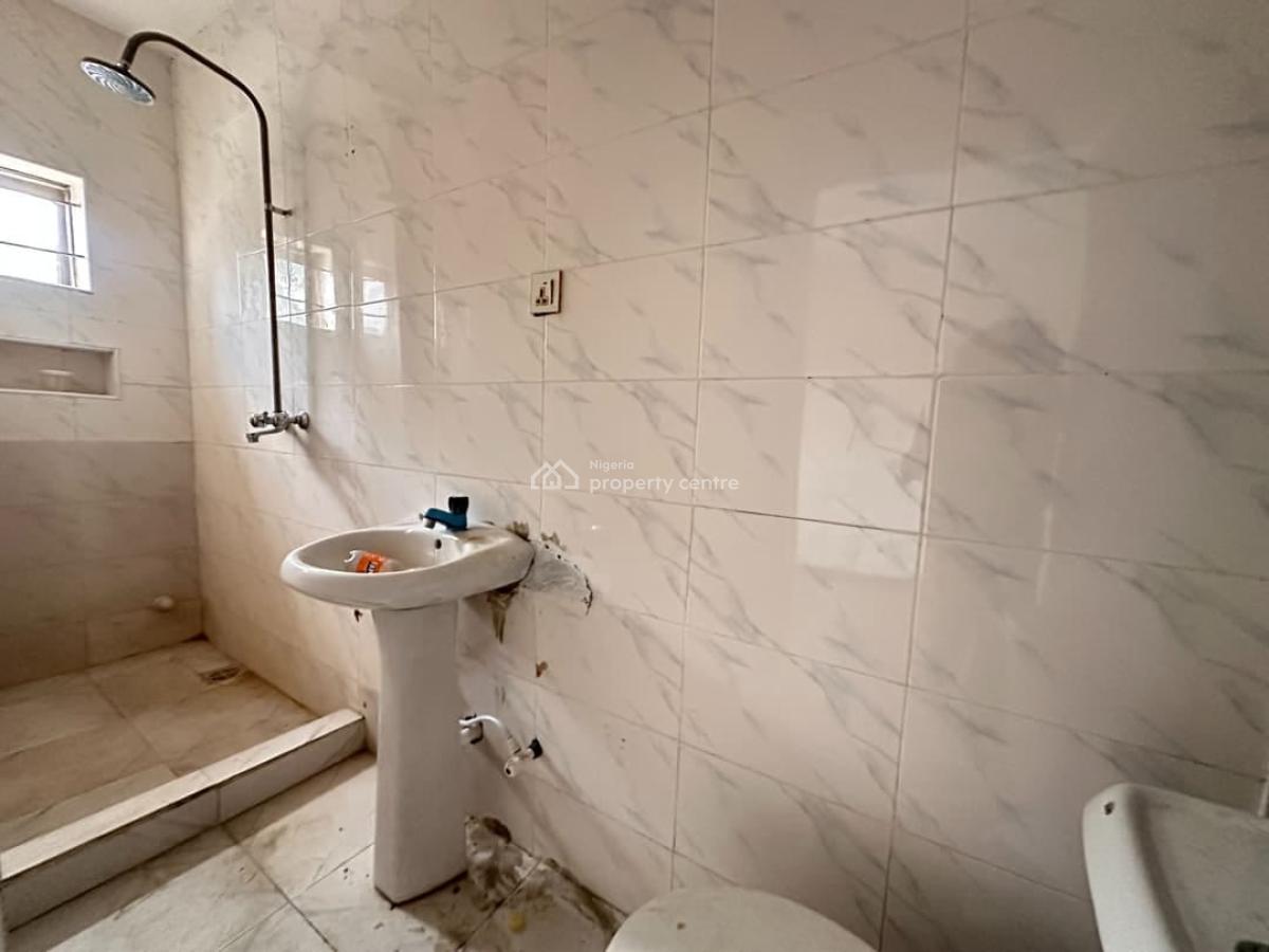 1 Bedroom Apartment Mini Flat, Lekki Phase 1, Lekki, Lagos, Mini Flat (room and Parlour) for Rent