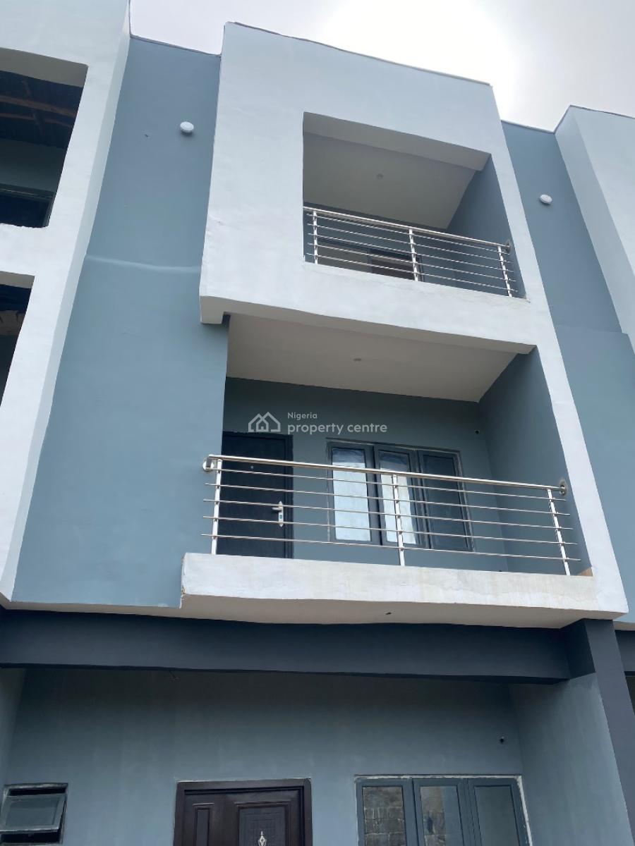 Luxury 4bed with Bq , Constant Light in a Secured Est, Abraham Adesanya, Ajah, Lagos, Terraced Duplex for Sale