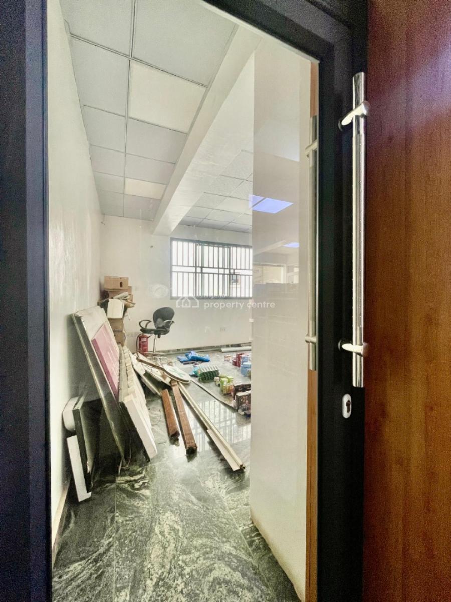 Fully Serviced 110qm on The 1st Floor with 2 Toilets on a Major Road, 4th Avenue, Gwarinpa, Abuja, Commercial Property for Rent