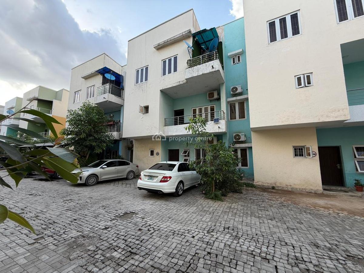 6 Bedroom Terrace Duplex with Bq, Wuye, Abuja, Terraced Duplex for Sale