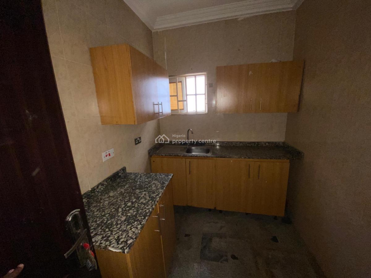 2 Bedroom Bq Apartment, Gwarinpa, Abuja, Flat / Apartment for Rent