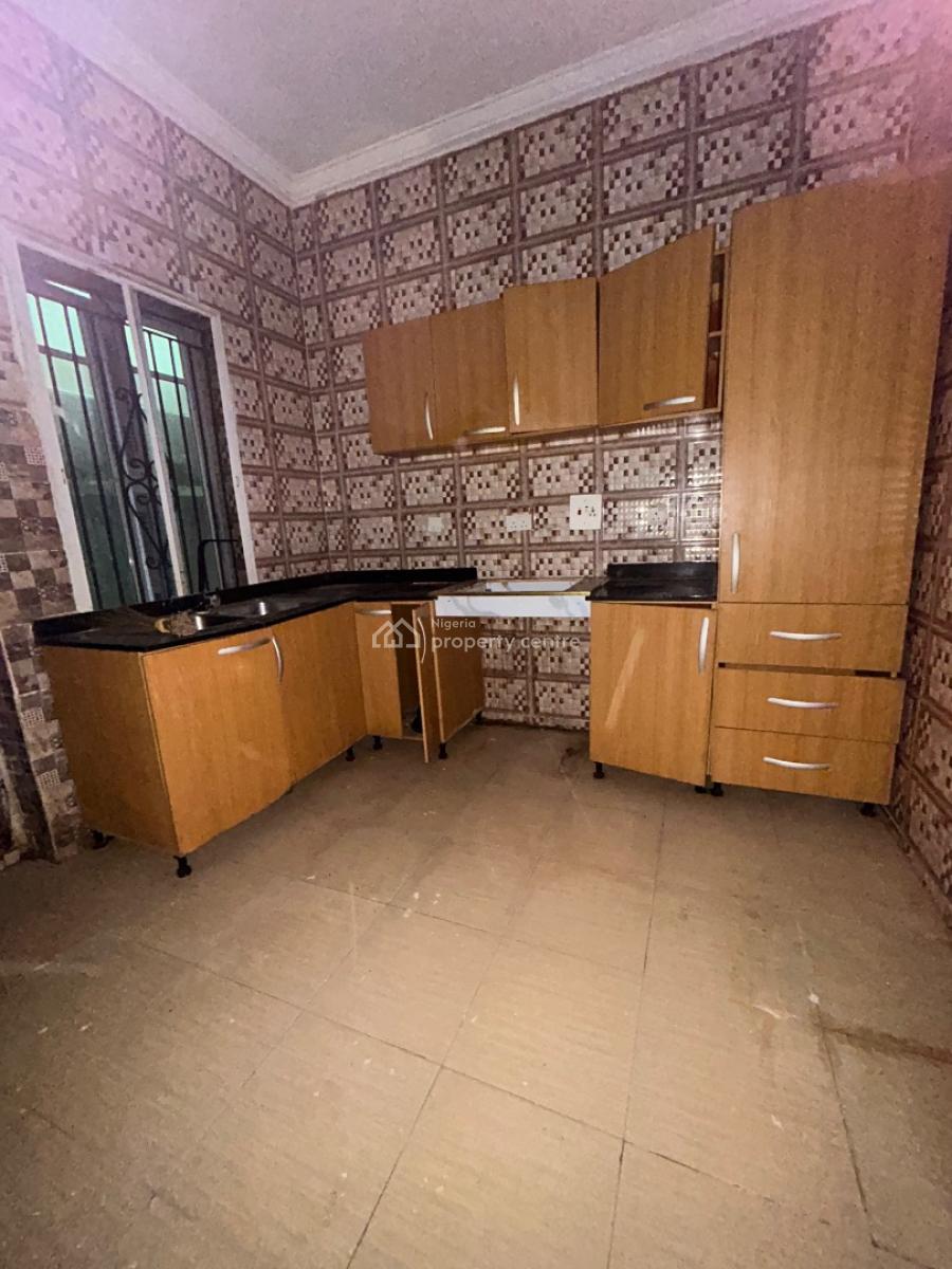 2bedroom on The Ground Floor, Ikota, Lekki, Lagos, Flat / Apartment for Rent