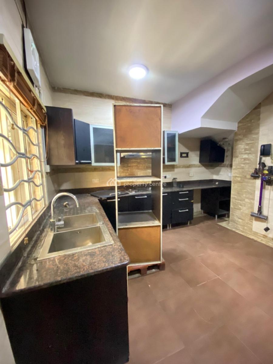 Exclusive 4bedroom Semi Detached Duplex with Bq, Inverter & Generator, Lekki Phase 1, Lekki Phase 1, Lekki, Lagos, Semi-detached Duplex for Rent