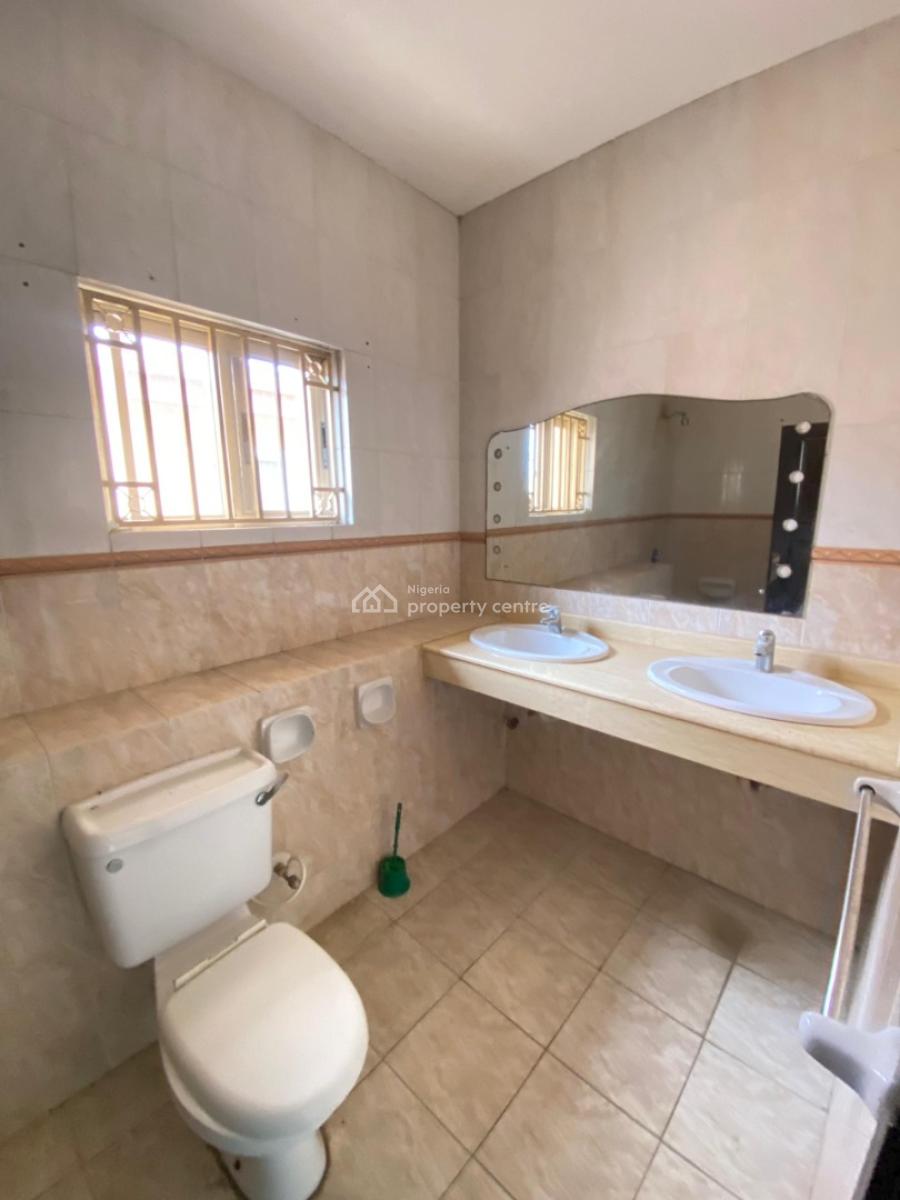 Spacious 4 Bedroom Semi Detached Duplex with 2 Rooms Bq Available, Lekki Phase 1, Lekki, Lagos, Semi-detached Duplex for Rent
