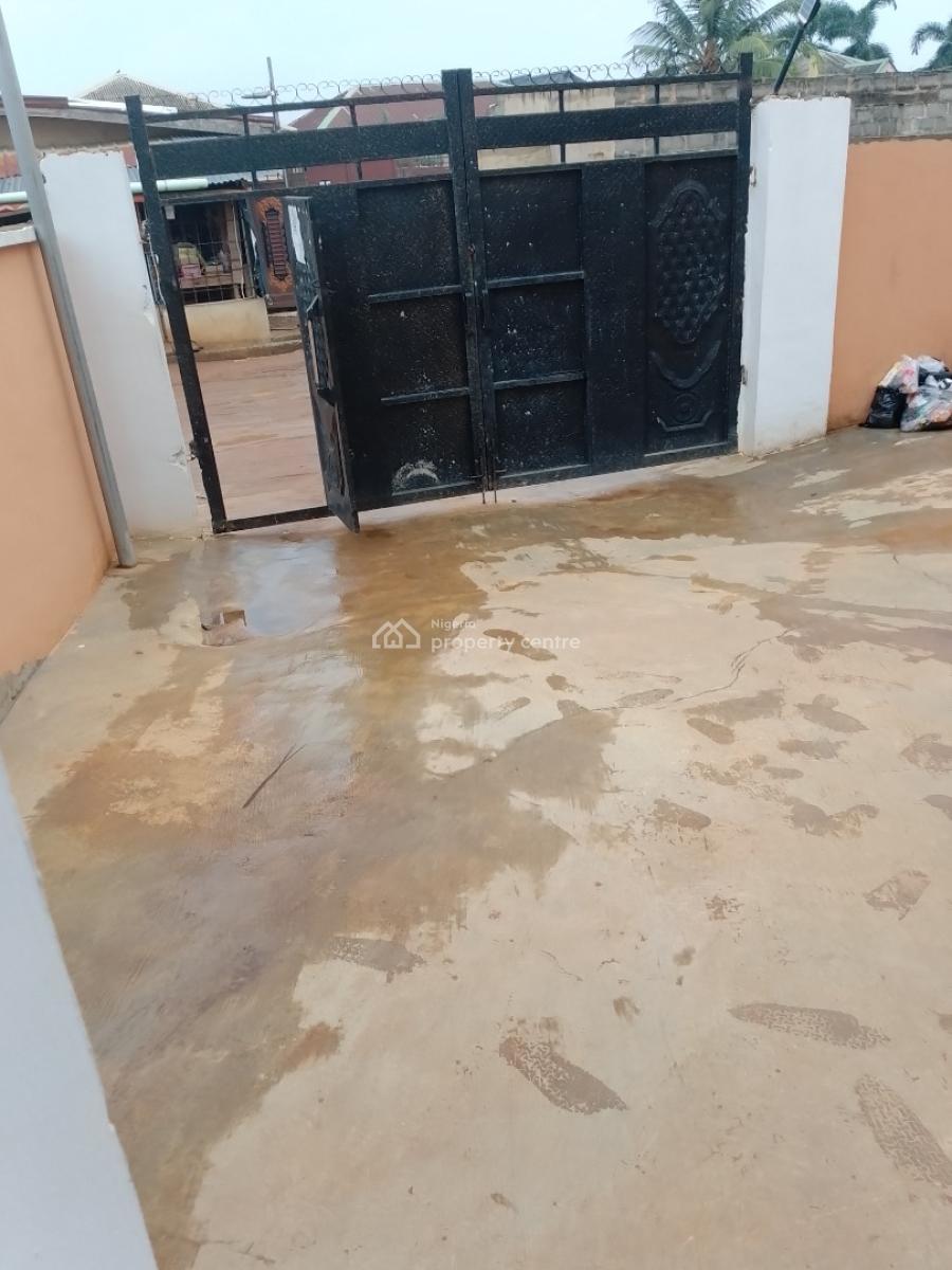 Luxury Two Bedroom, Agunfoye Estate, Igbogbo, Ikorodu, Lagos, Flat / Apartment for Rent
