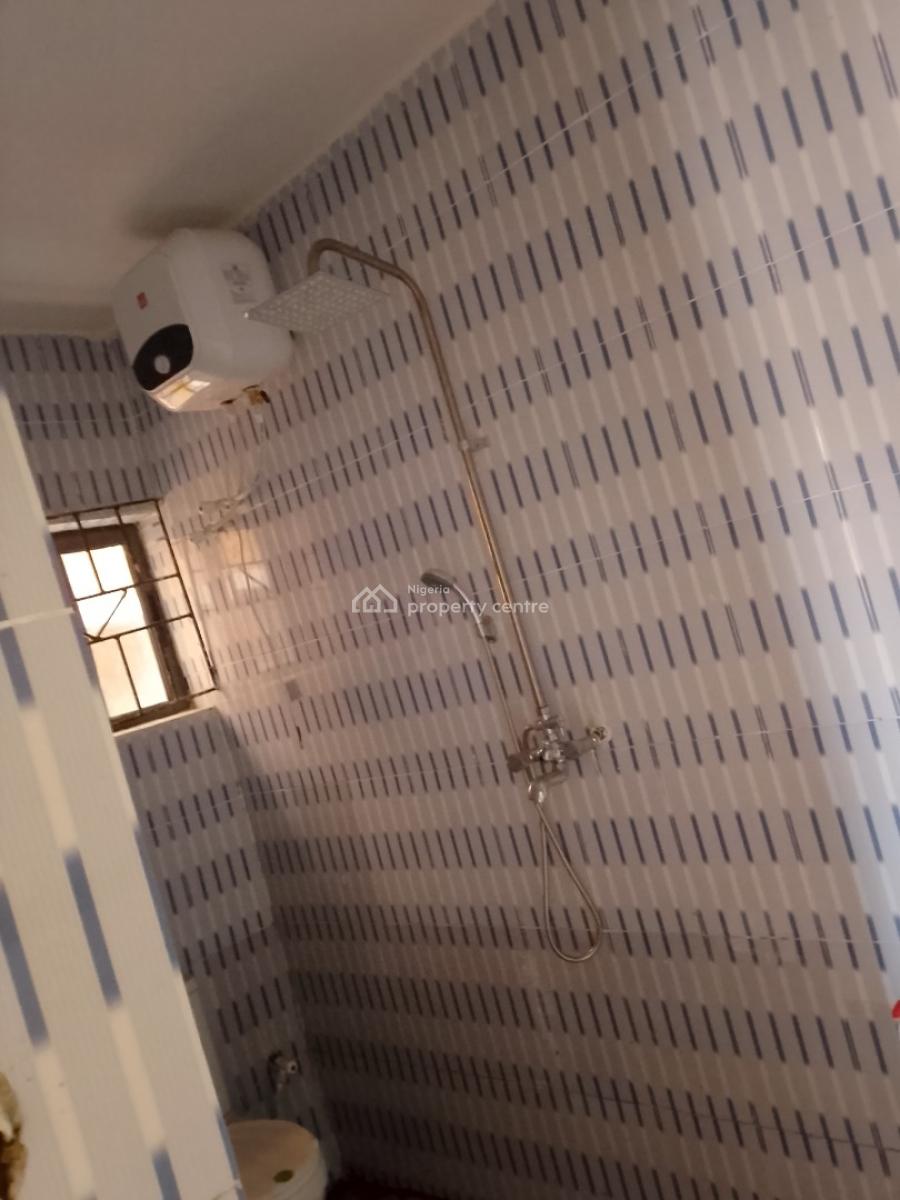 Luxury Two Bedroom, Agunfoye Estate, Igbogbo, Ikorodu, Lagos, Flat / Apartment for Rent