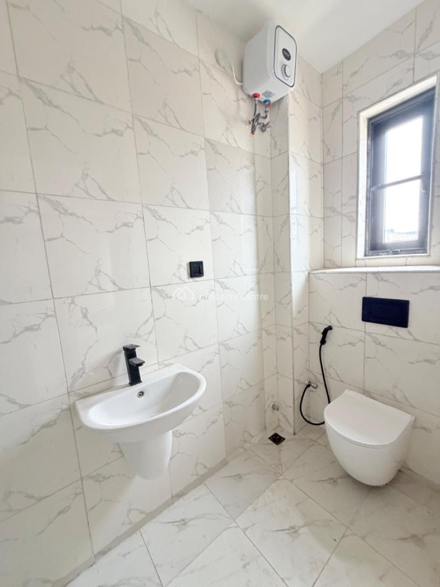 Newly Built 2bedrooms Flat, Off Freedom Way, Lekki Phase 1, Lekki, Lagos, Flat / Apartment for Sale
