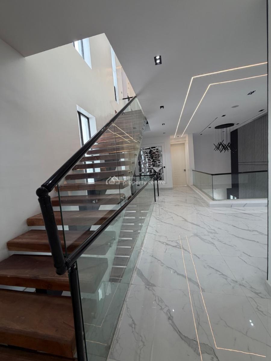 5bedrooms Fully Detached with Bq, Lekki Phase1, Lekki Phase 1, Lekki, Lagos, Detached Duplex for Sale