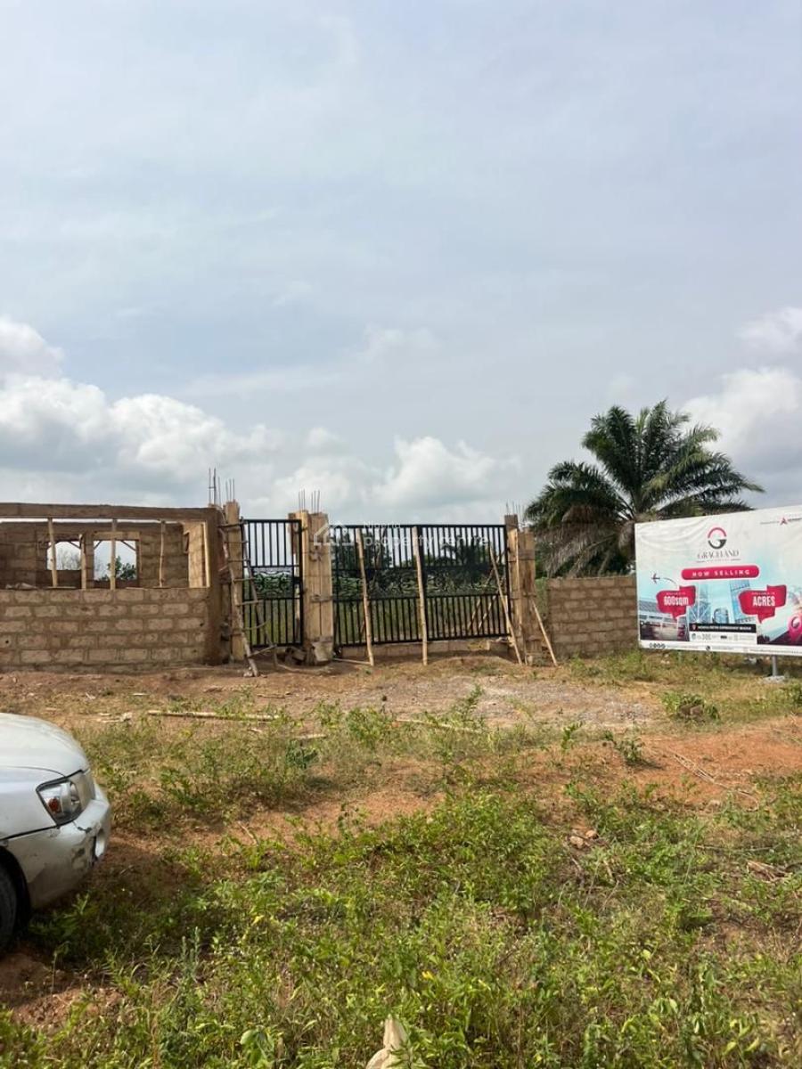 Dry Land Facing Express, Along The Moniya Iseyin Express Way, Ibadan, Oyo, Mixed-use Land for Sale