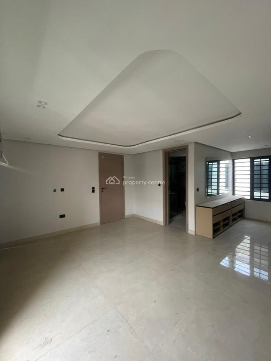 Distress Deal! Exquisite Luxury 4 Bedroom Luxury Duplex, Lekki Phase 1, Lekki, Lagos, Terraced Duplex for Sale