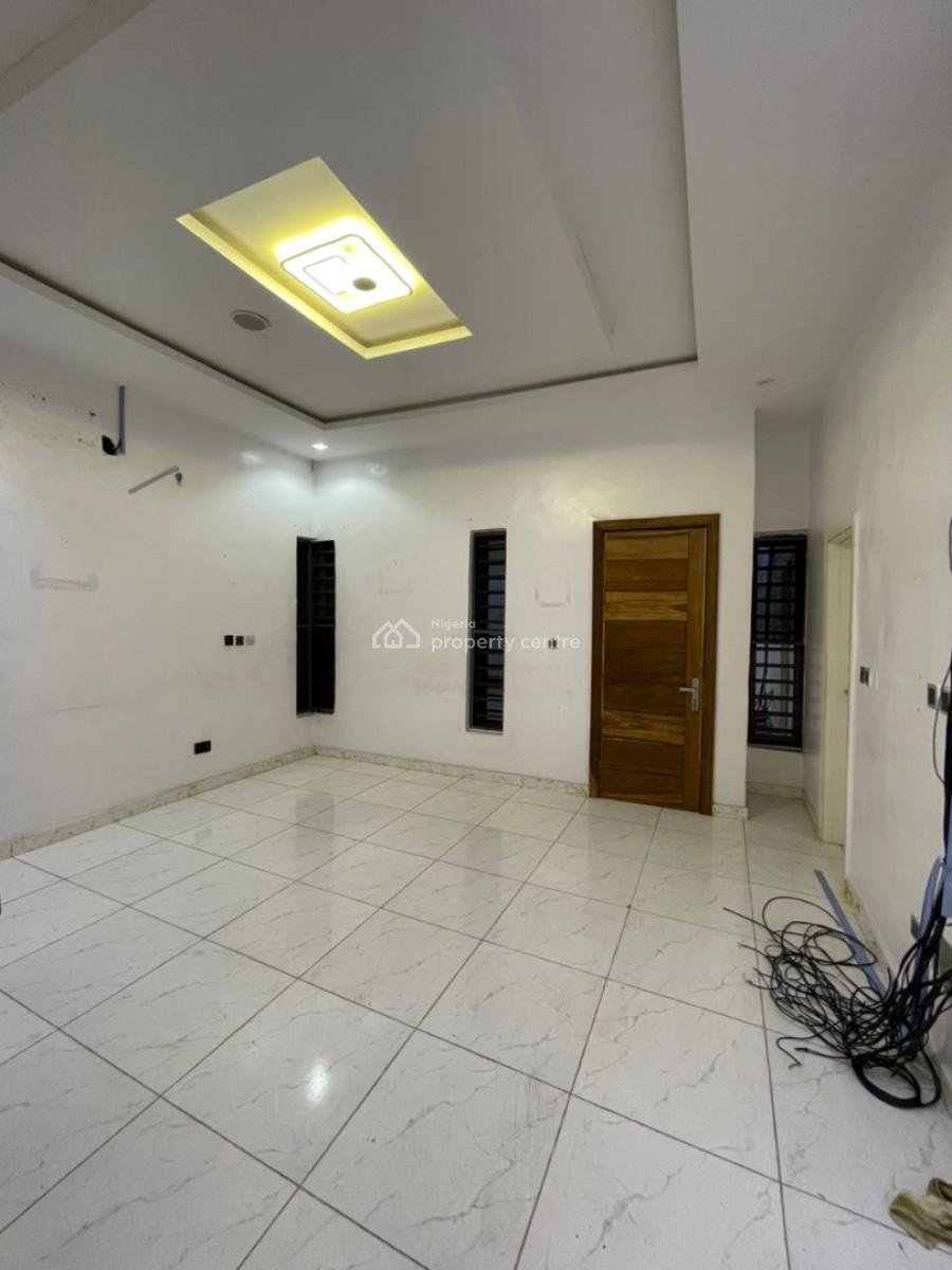 a Spacious Masters Bedroom Apartment with 24/7 Light in an Estate, Ikota, Lekki, Lagos, Self Contain (single Rooms) for Rent