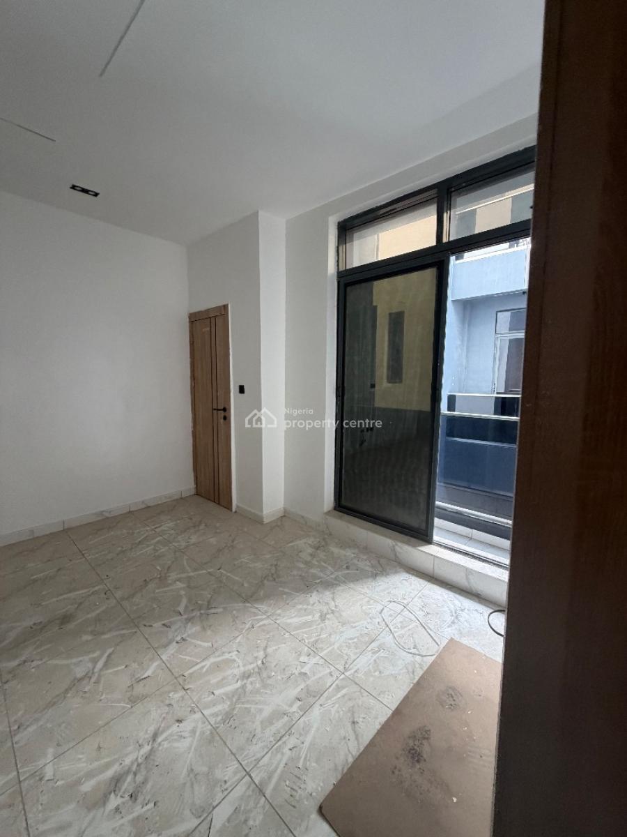 Lovely 2 Bedroom with Swimming Pool  & Gym, Ologolo, Lekki, Lagos, Flat / Apartment for Sale