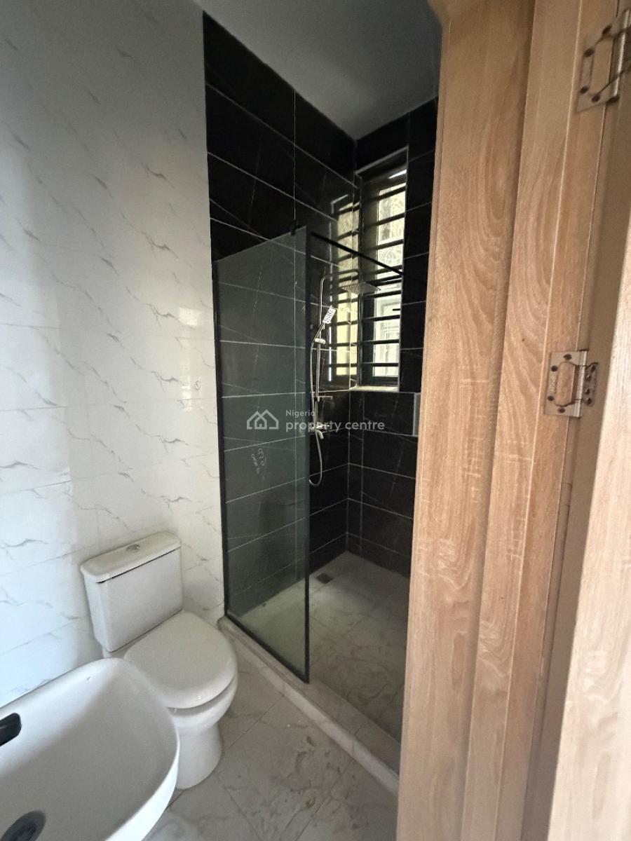 Lovely 2 Bedroom with Swimming Pool  & Gym, Ologolo, Lekki, Lagos, Flat / Apartment for Sale