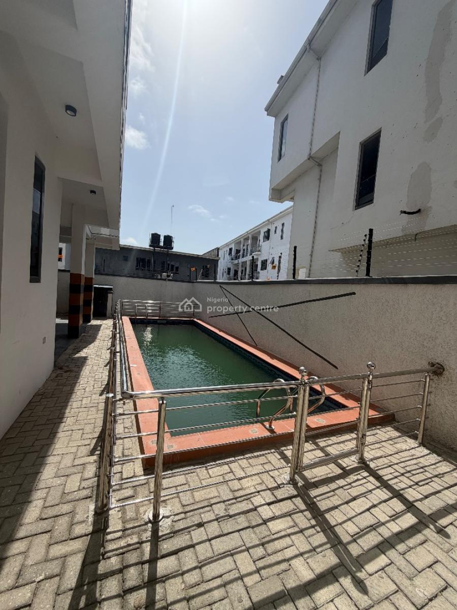 Lovely 2 Bedroom with Swimming Pool  & Gym, Ologolo, Lekki, Lagos, Flat / Apartment for Sale