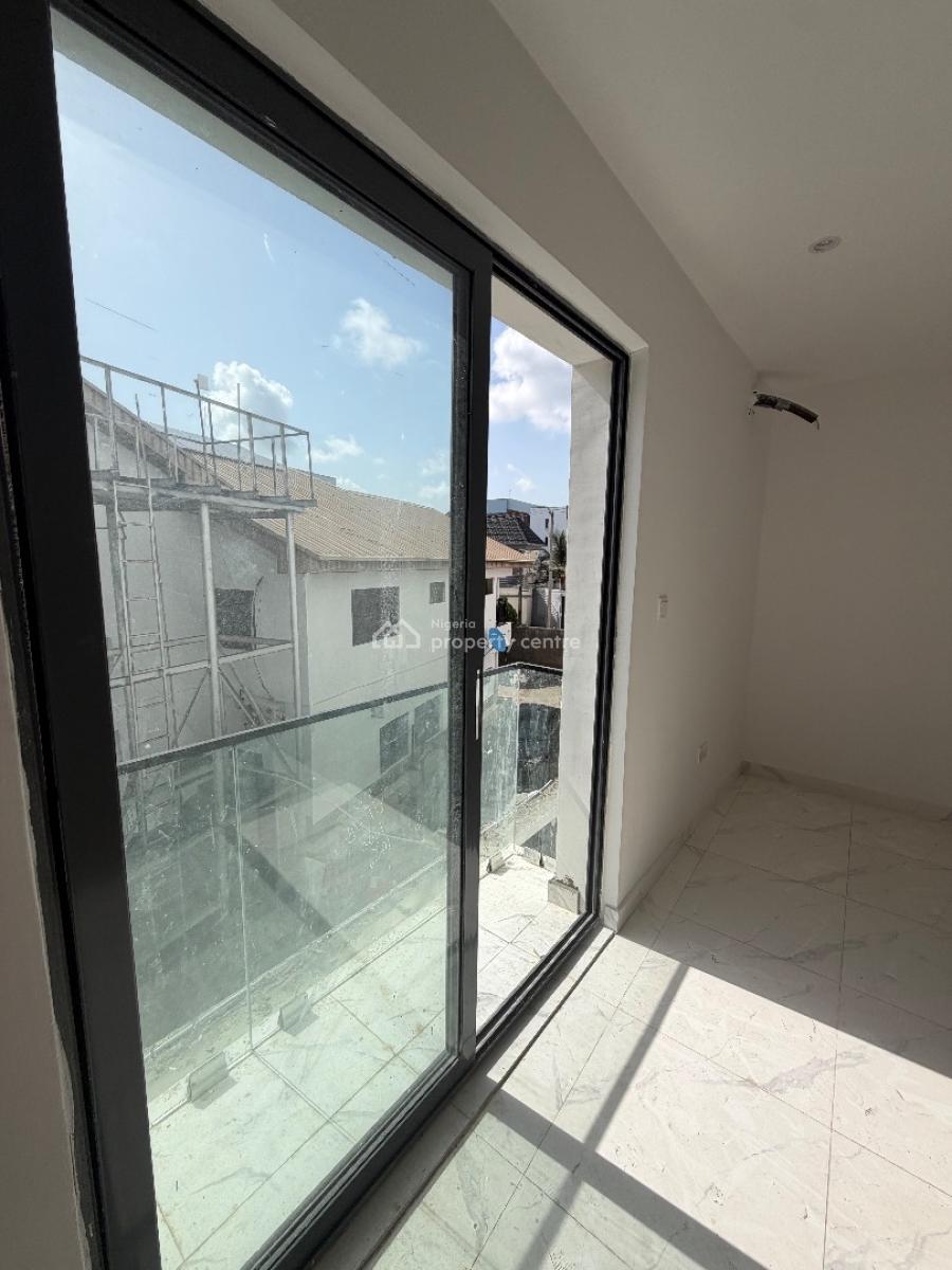 Lovely Spacious 2 Bedroom, Ologolo, Lekki, Lagos, Flat / Apartment for Sale