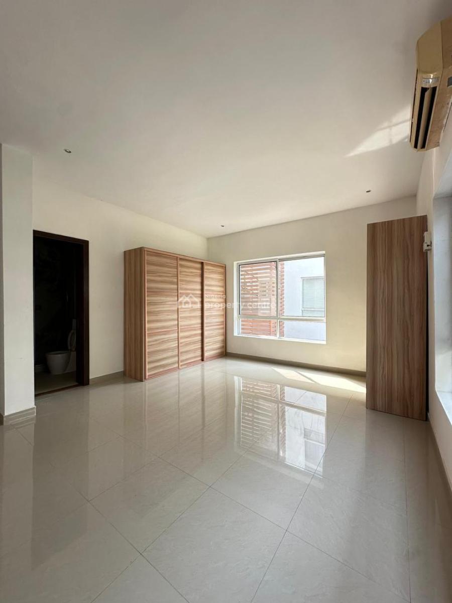 Exquisitely Detailed  3bedroom Luxury Apartment, Banana Island, Ikoyi, Lagos, Flat / Apartment for Sale